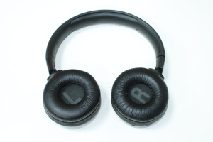 Bluetooth гарнитура JBL Tune500BT