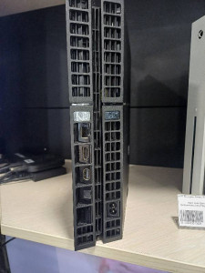 Ігрова консоль Sony PlayStation 4 500Gb