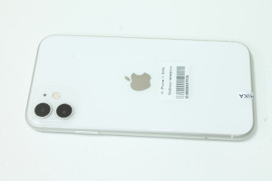Мобільний телефон iPhone 11 64GB
