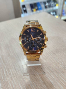 Часы кварцевые GUESS W1295L3