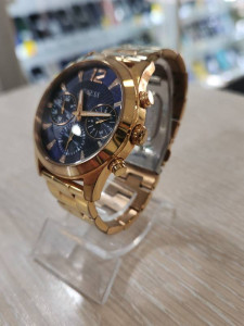 Часы кварцевые GUESS W1295L3