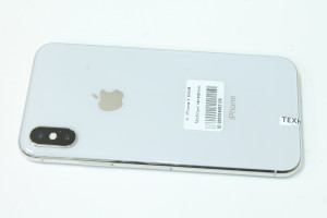 Мобильный телефон iPhone X 64GB