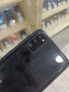 Мобільний телефон Samsung M215 Galaxy M21 4 / 64GB