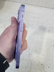 Мобільний телефон iPhone 12 64GB