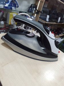 Утюг Saturn ST-CC7109