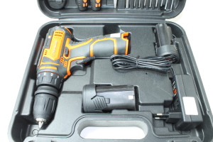 Шуруповерт аккумуляторный Tekhmann TCD-12/2 BS Kit+АКБ(2)+ЗУ