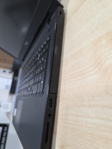 Ноутбук DELL P63F002