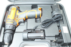 Шуруповерт аккумуляторный Tekhmann TCD-12/2 BS KIT