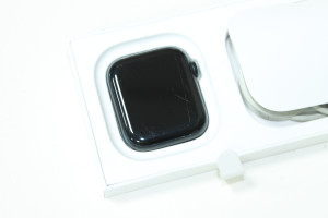 Смарт годинник Apple Watch SE 2 44mm