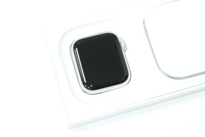 Смарт часы Apple Watch SE2 40mm