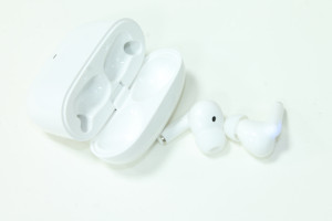 Bluetooth гарнитура TWS S300