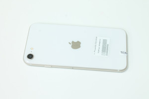 Мобильный телефон iPhone SE 2022 64Gb