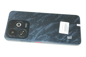 Мобильный телефон ZTE Blade A75 4/128GB