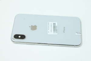 Мобільний телефон iPhone XS 64GB