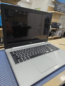 Ноутбук DELL INSPIRON P75F