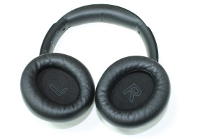 Bluetooth гарнітура Anker Soundcore Life Q30 A3028