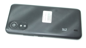 Мобильный телефон ZTE Blade L220 1/32GB