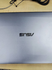 Ноутбук Asus Q407I