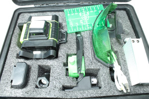 Лазерний рівень Hilda 4D