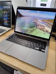 Ноутбук Apple MacBook Air 13,3" M1/8/256GB 2020