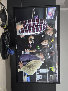 Монитор Samsung LC24F390FHIXCI