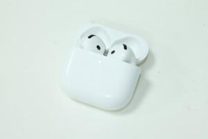 Bluetooth гарнитура AirPods 4 A3058 A3053 A3050