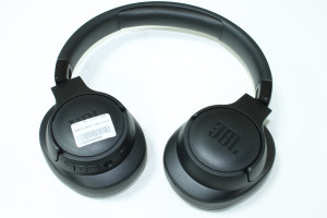 Bluetooth гарнитура JBL TUNE 720BT