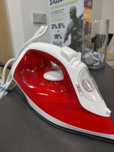 Праска Philips DST 2010