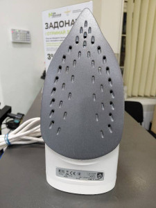 Праска Philips DST 2010