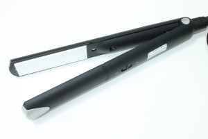 Выравниватель для волос NOVA NHC-825CRM