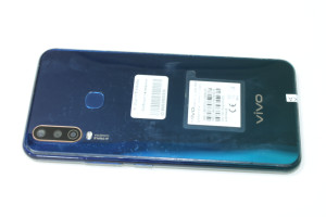 Мобильный телефон Vivo Y15 4/64Gb