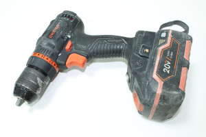 Шуруповерт аккумуляторный Dnipro-M CD-201HBC+BP-240