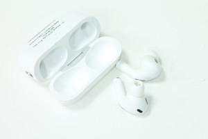 Bluetooth гарнитура Apple AirPods Pro 2nd generation A2968 (A3047, A3048)