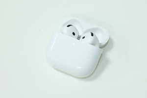 Bluetooth гарнитура AirPods 4 A3058 A3053 A3050