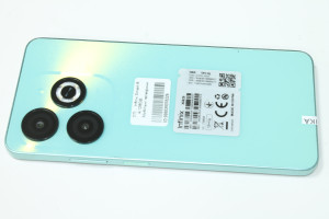 Мобільний телефон Infinix Smart 8 4/128GB