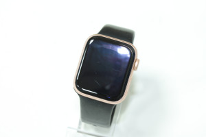 Смарт годинник Apple Watch SE 40mm