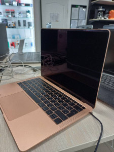 Ноутбук MacBook Air A1932