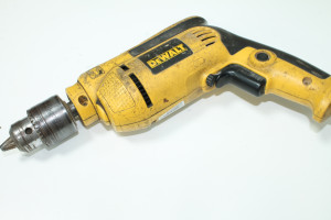 Дрель DeWALT DWD024S-QS