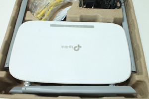 Wi Fi роутер TP-Link EC220-G5