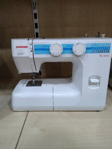 Швейная машина Janome TC-1212