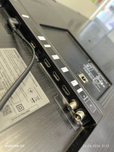 Телевізор SAMSUNG UE43AU7100UXUA