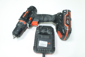 Шуруповерт аккумуляторный Дніпро-М CD-218Q+FC-230+BP-220