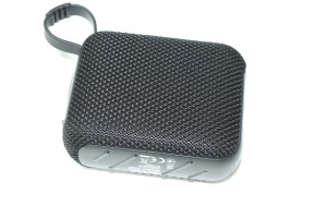 Портативна акустика TITANUM SPK096BT