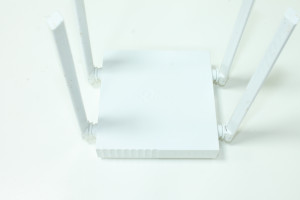 Wi-Fi роутер TP-Link AC750 ArcherC24
