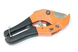 Ножиці для пластикових труб MONTERO 42MM