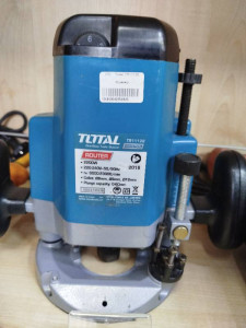 Фрезер Total TR11132