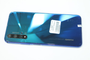 Мобільний телефон Huawei Nova 5T 6 / 128GB