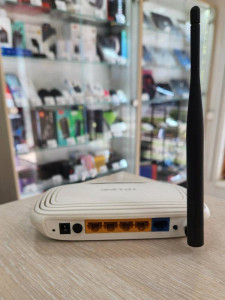 Wi-Fi роутер TP-Link TL-WR740N