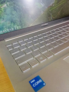 Ноутбук Asus K513E