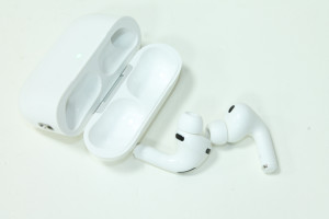 Bluetooth гарнитура Apple AirPods Pro 3rd generation (A3064, A3063, A3122)